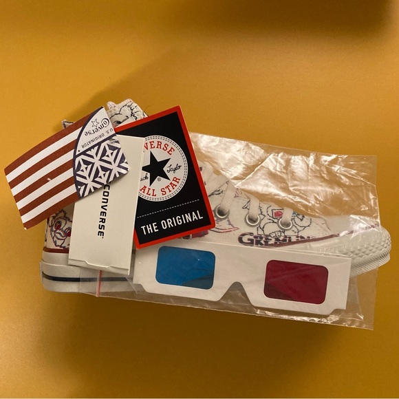 Gremlins Converse - Picture 2 of 7